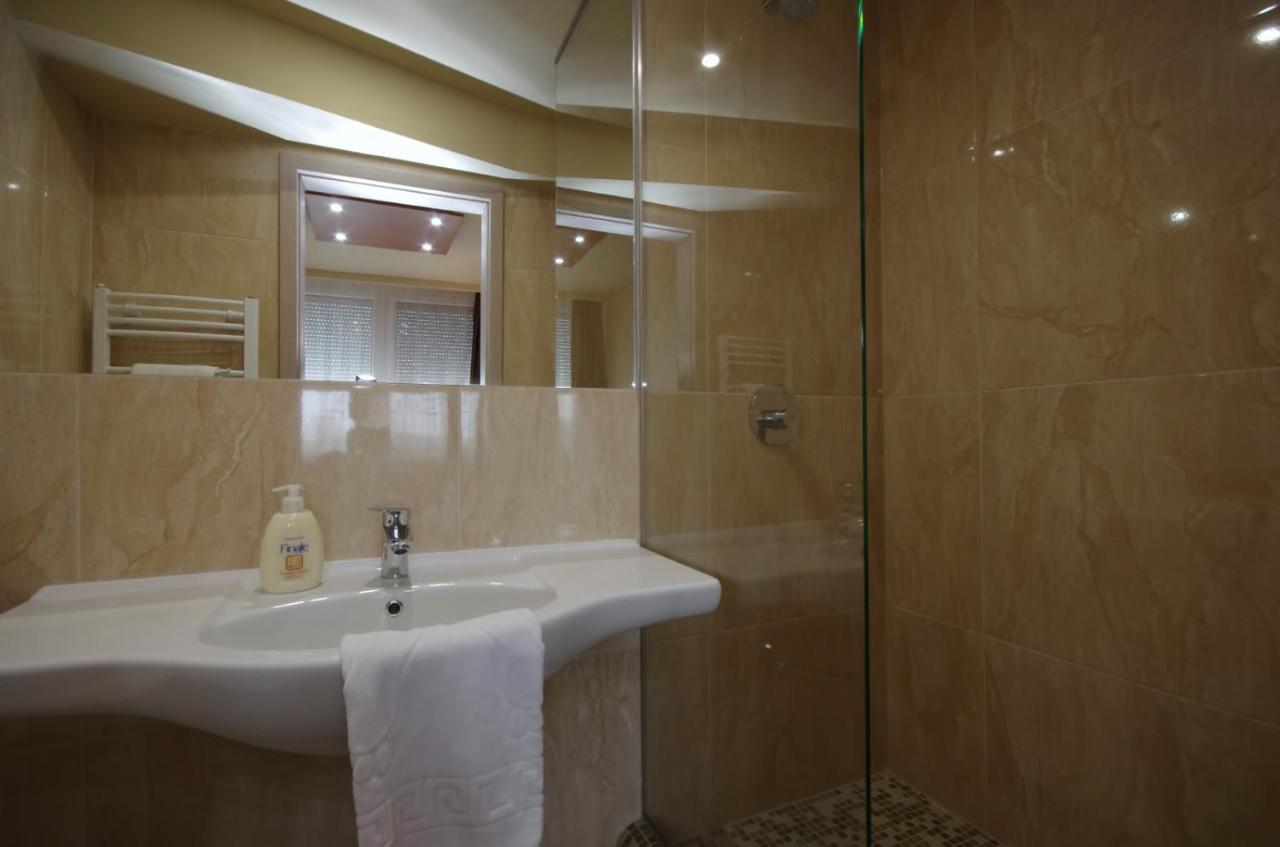 Aqua Hotel Gyula Eksteriør bilde